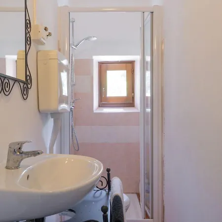 Meri - Vna225 By Interhome Tatil Evi *